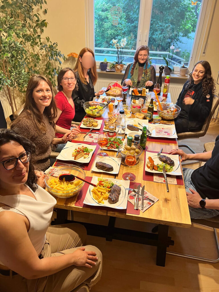 Hessen Gruppe beim Angrillen