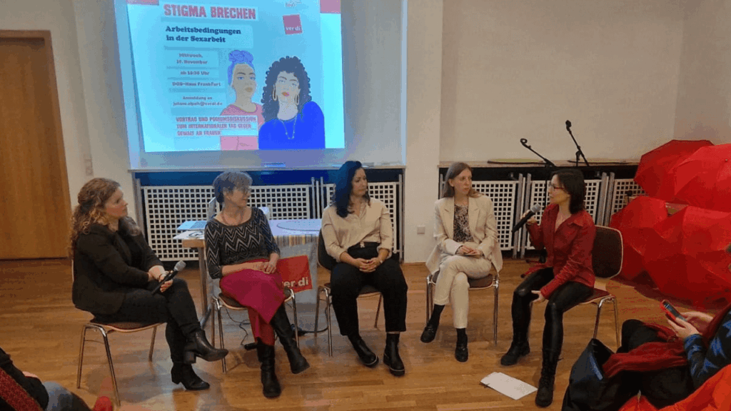 Podium Sexarbeitsaktivismus mit Jay Stark, Julia Herz, Pallas Athene, Johanna Weber und Encarni von FIM